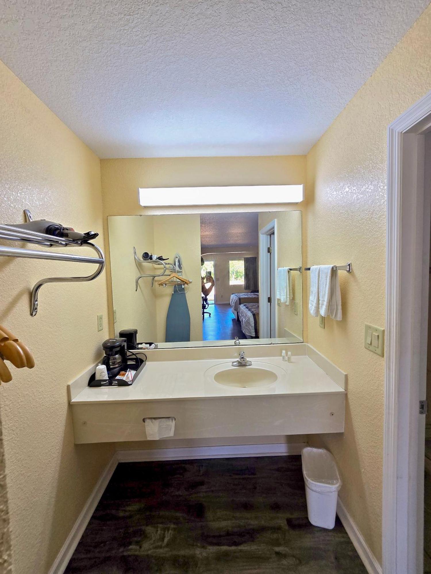 Garden Inn And Suites Near Callaway Gardens Pine Mountain מראה חיצוני תמונה