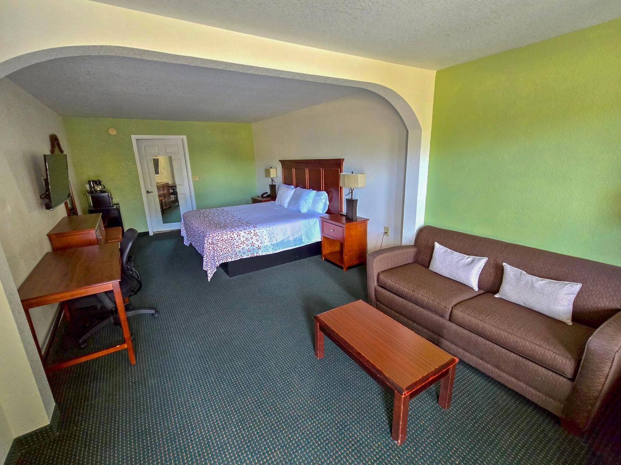 Garden Inn And Suites Near Callaway Gardens Pine Mountain מראה חיצוני תמונה