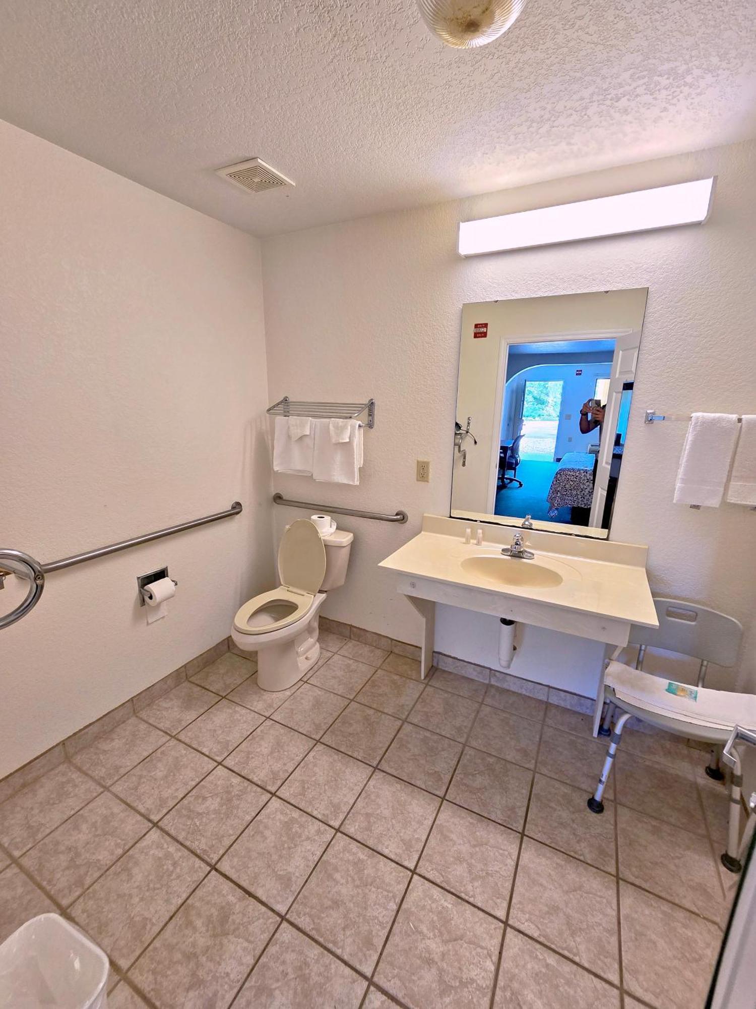 Garden Inn And Suites Near Callaway Gardens Pine Mountain מראה חיצוני תמונה